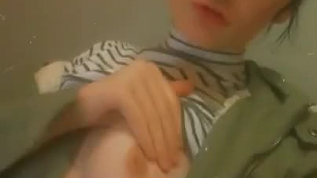 ⁣Cape Town Teen Rubs Nice Titties