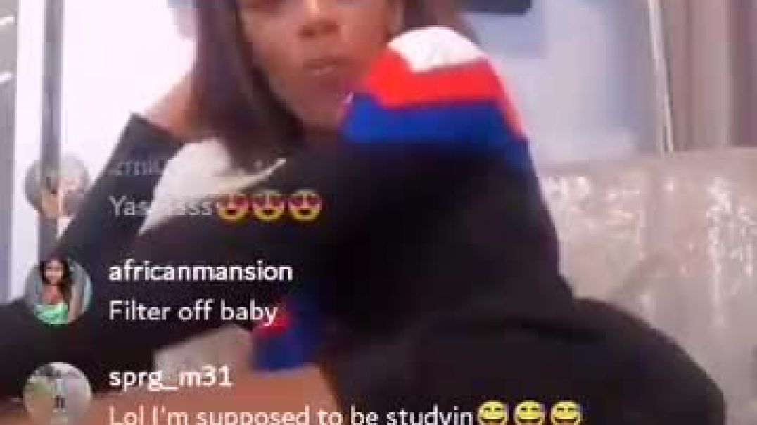 Mzansi fine ass showing pussy on Instagram