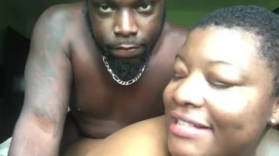 ⁣Naija guy got this pussy under control after she asked money to buy stationeries for her childrens