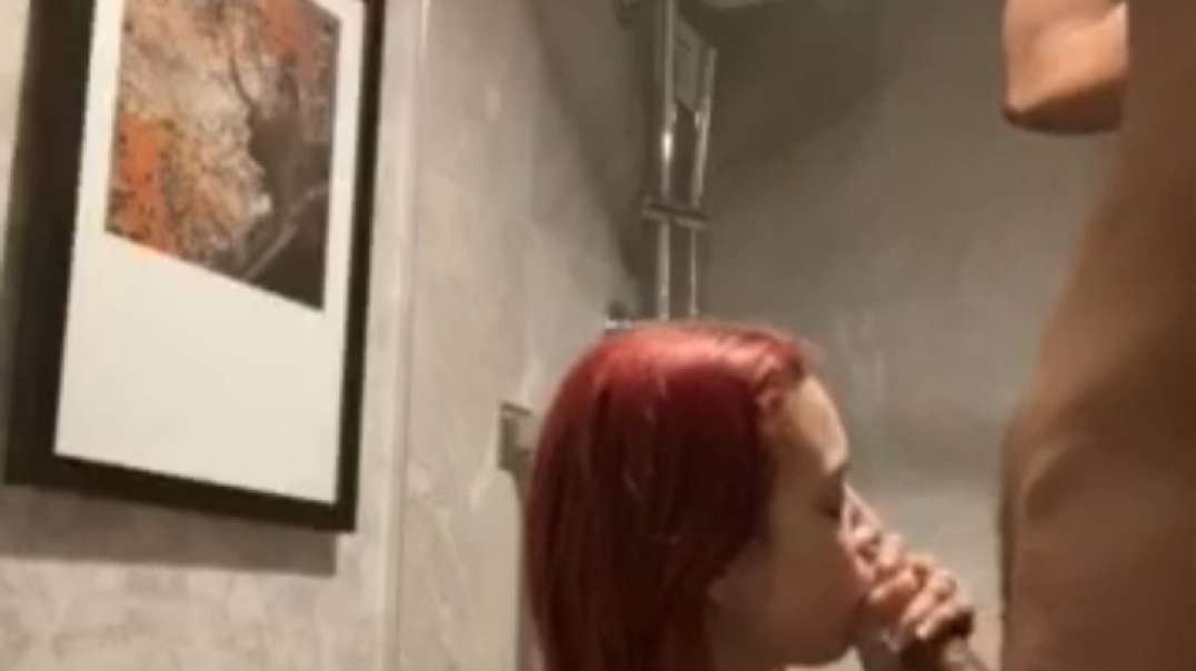 Coloured girl sucking dick