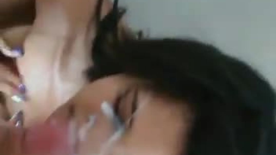 ⁣Nasty cum facial