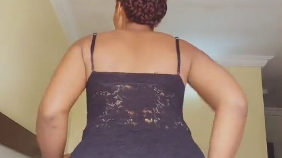 Ass shaking
