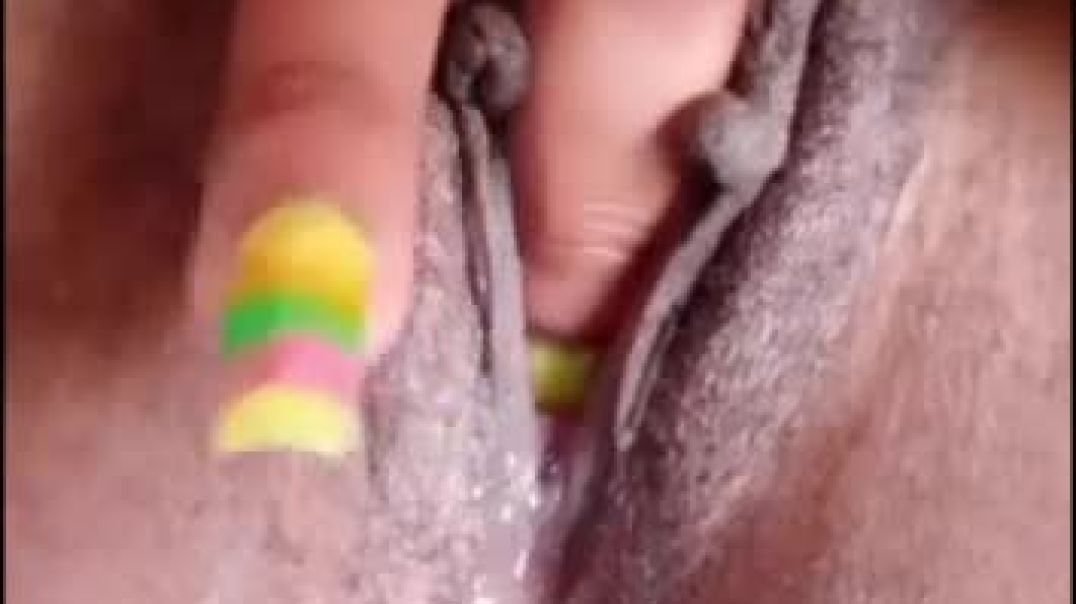⁣Mzansi Teen Playing Huge Clit