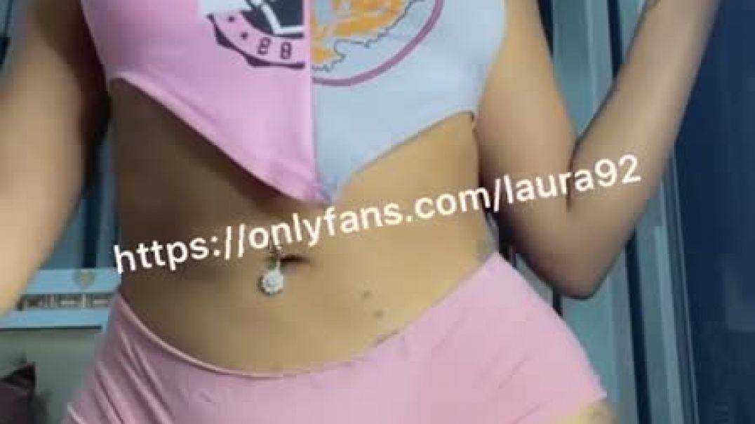 beautiful laura92 phat juicy pussy teasing