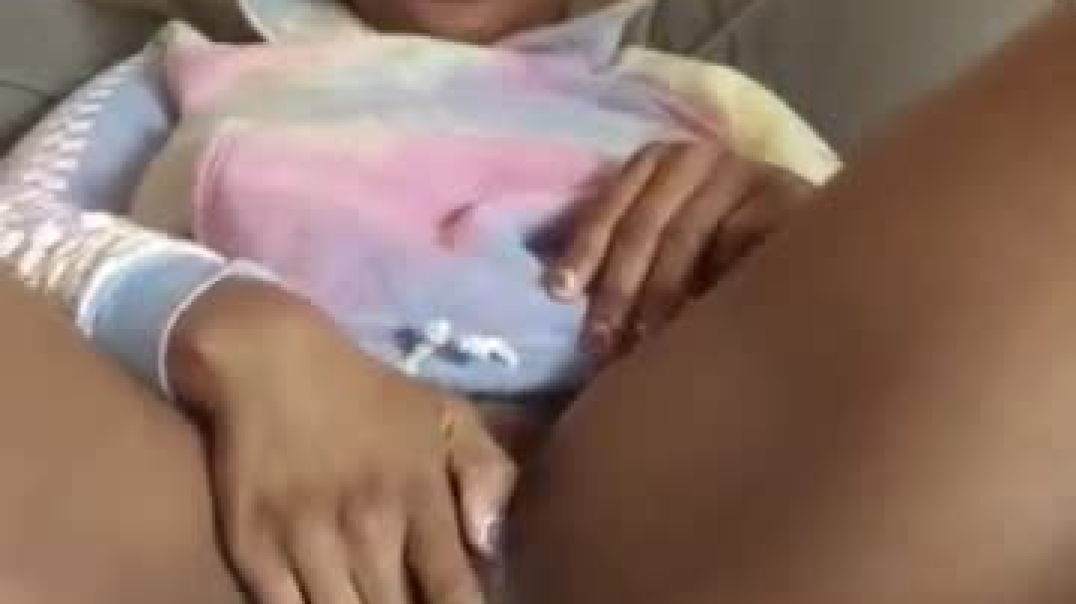 ⁣Massages Hairy Wet Pussy on Couch