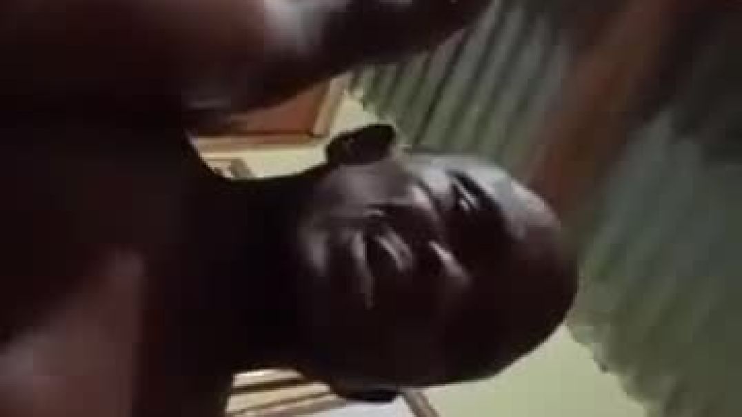⁣African old man fucking BBW raw in Botswana