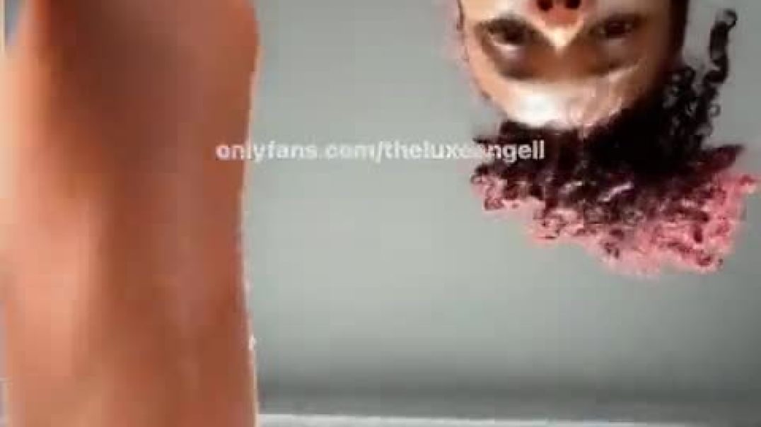 Sexy yellowbone mastubating