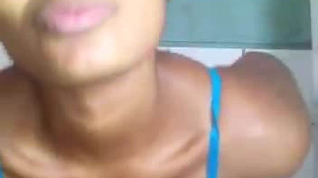 ⁣Sexy Colored Teen