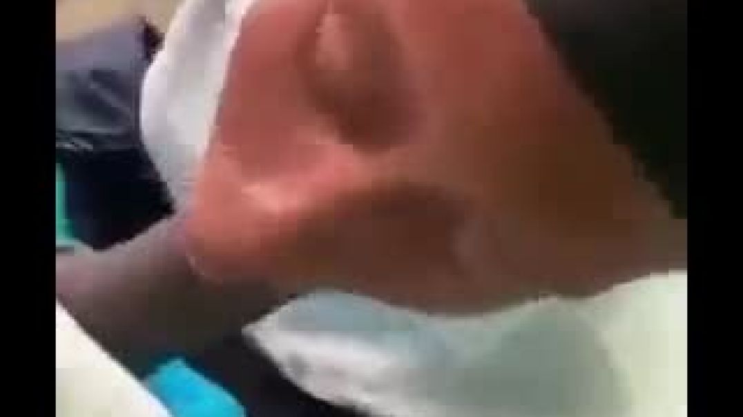 ⁣Ama2k practicing giving oral after LO