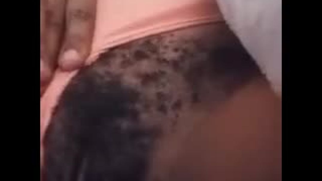 ⁣Fancyclit Teasing Her Juicy Clit