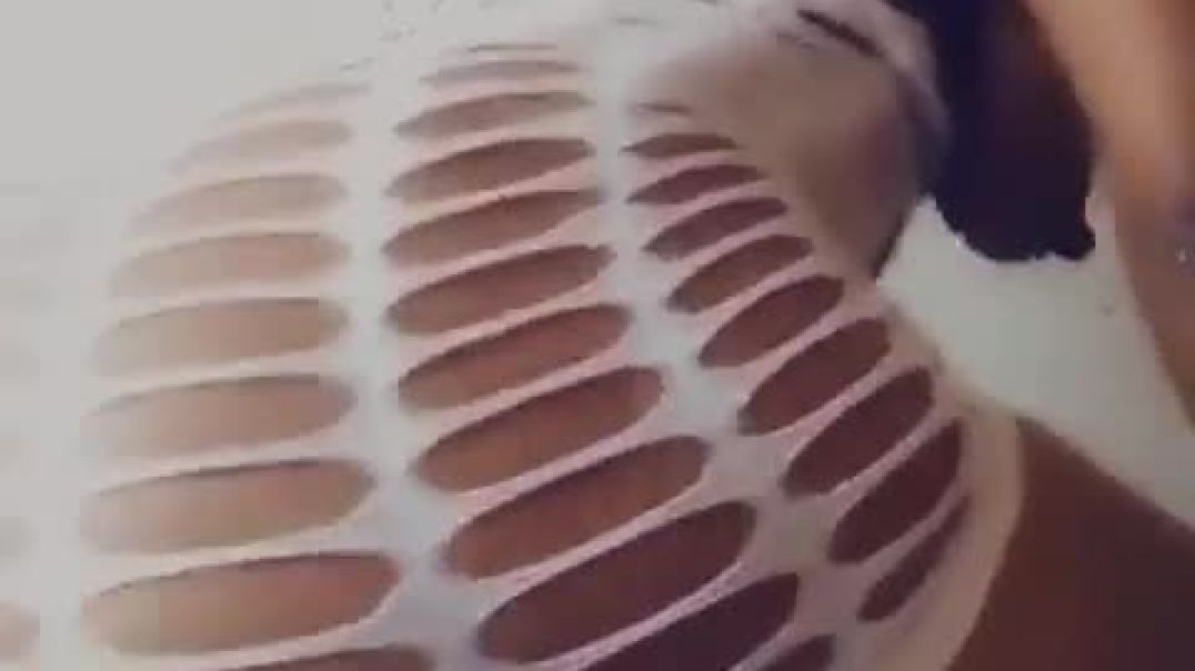 gorgeous hun her cute booty i😜 😍😍🍑🍰🍦🍆🍓