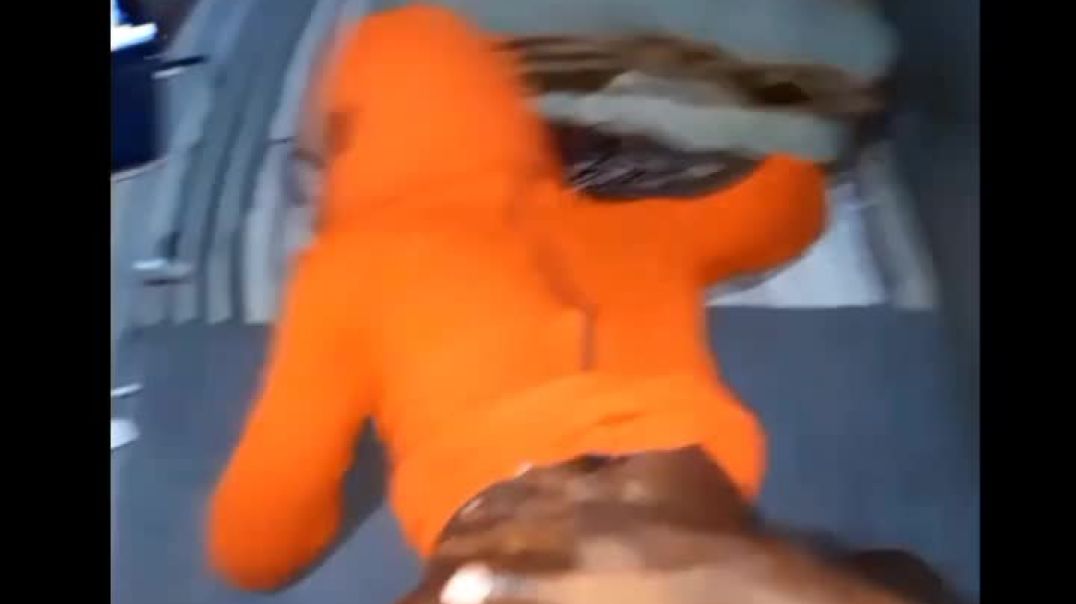 Live on stipchat #blacktundra