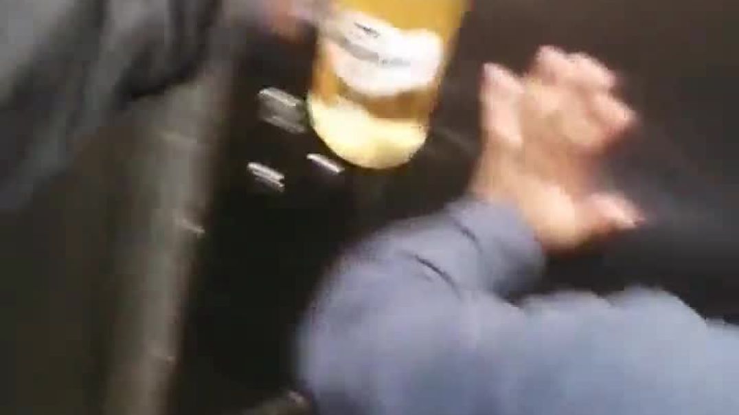 ⁣Siya entertainer fucks a bitch in a elevator