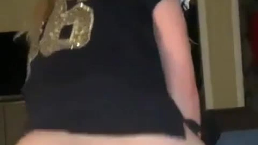 ⁣High School Teen Thot Riding BBC