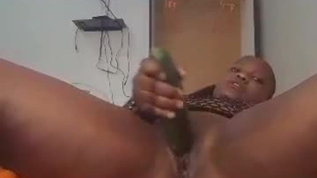 Black Pearl103 squirting