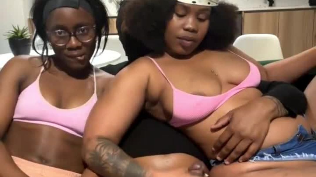 XolisileM Livecam Threesome Part 1