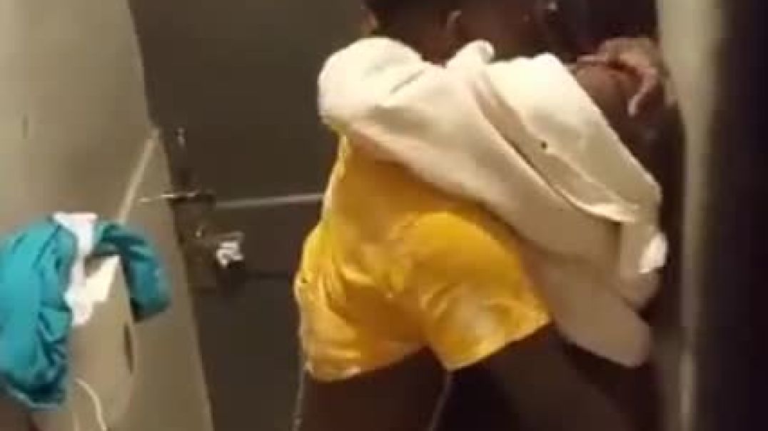 ⁣In a public bathroom she's scared
