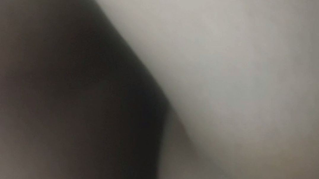 ⁣Back view upskit