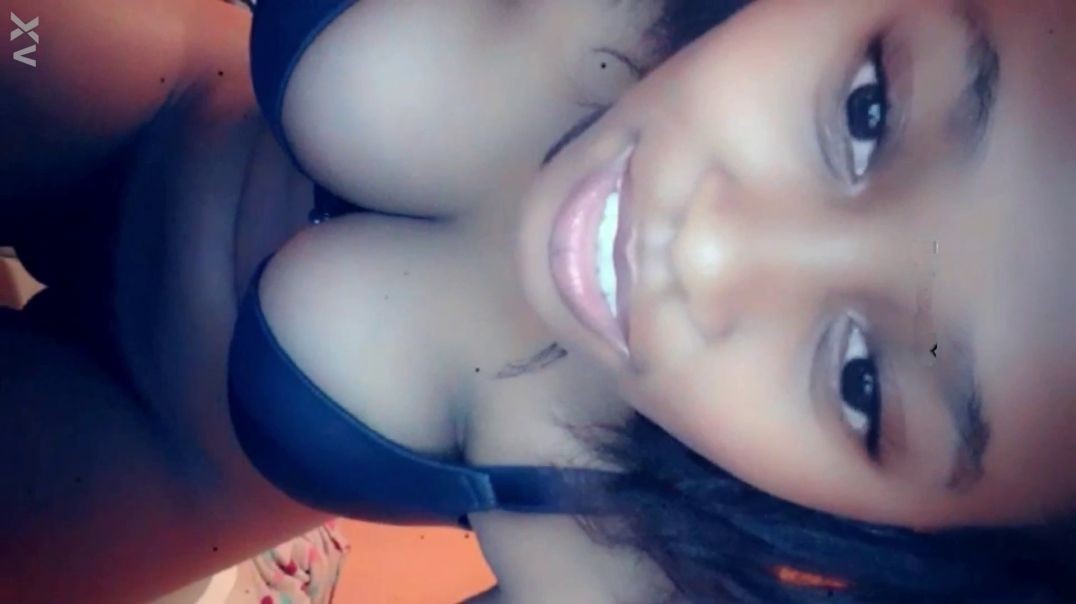 ⁣Mzansi Hottie Shows Her Boobs