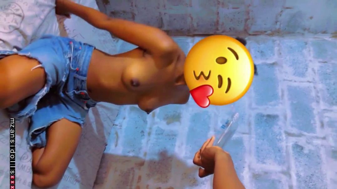 horny  Zulu teen