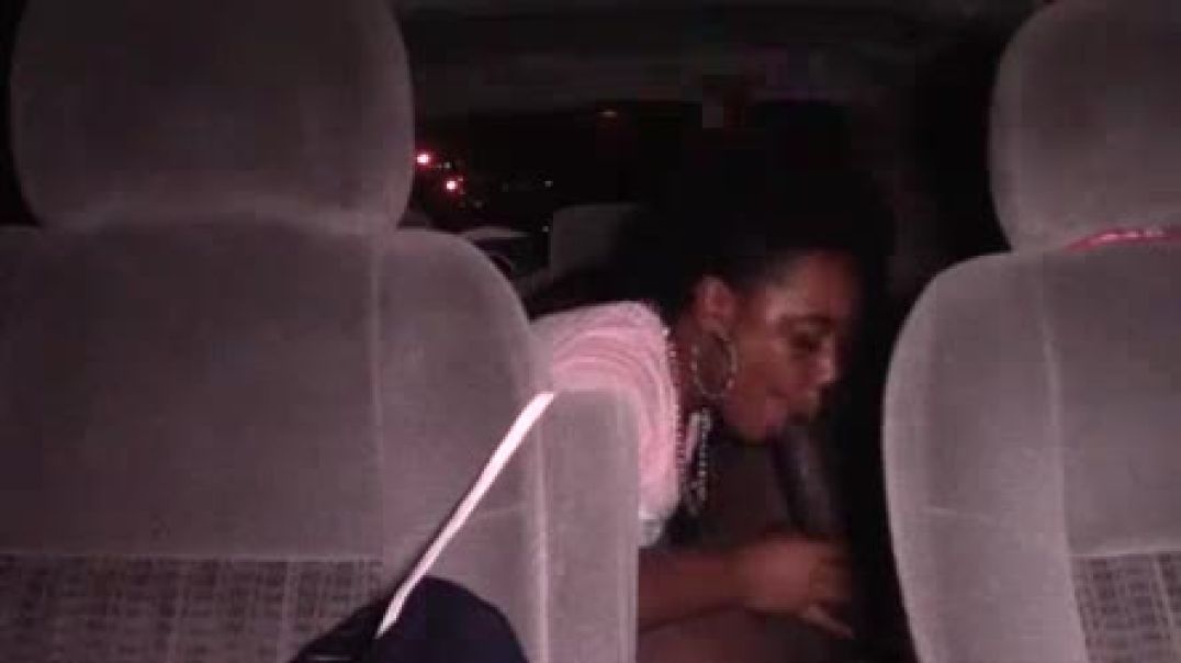 good_angolan_hunted_guy_and_fucks_in_the_car