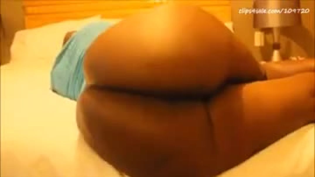 ⁣Fat ass african woman farting in hotel room 2
