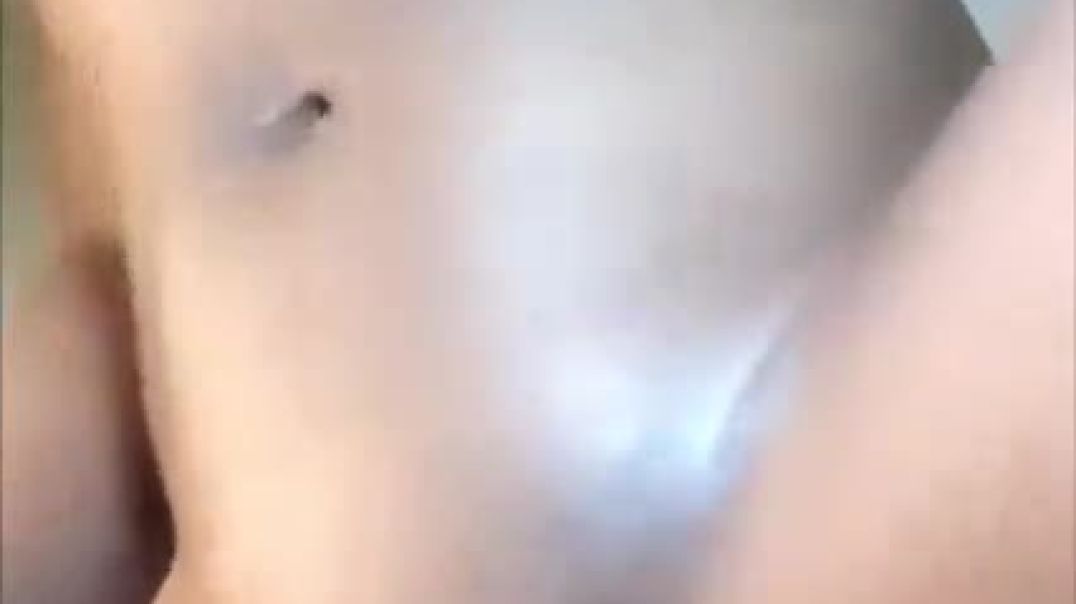⁣Prostitute raw wet pussy ontop