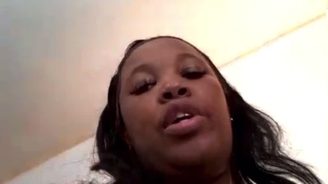 ⁣BBW solo Dildo