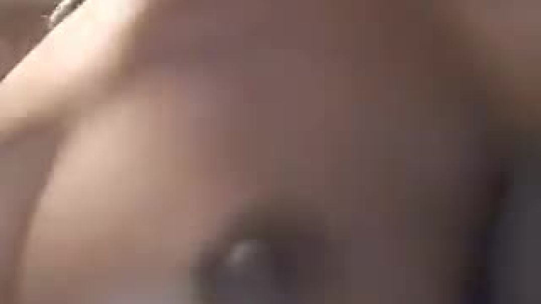⁣Neutral tits