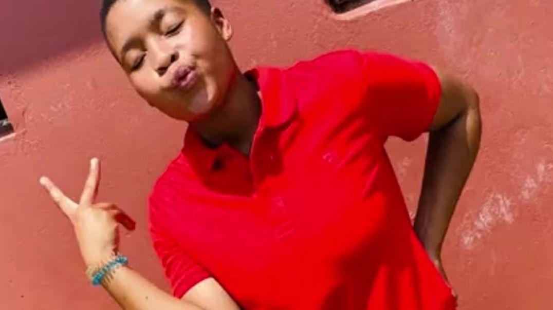Lovely Mandisa pussy teen