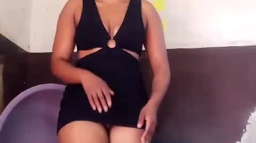 ⁣Pussy from village