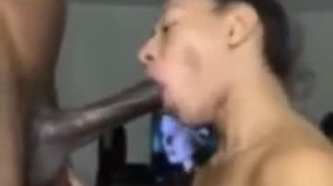 ⁣Pinky-best_deep_throat