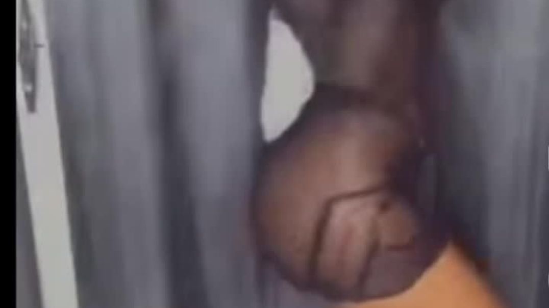 Noshia sexy pause