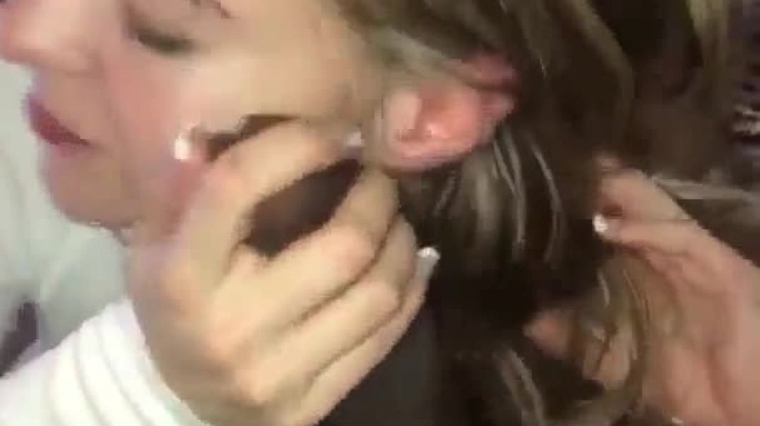 ⁣White chick playing with my dick