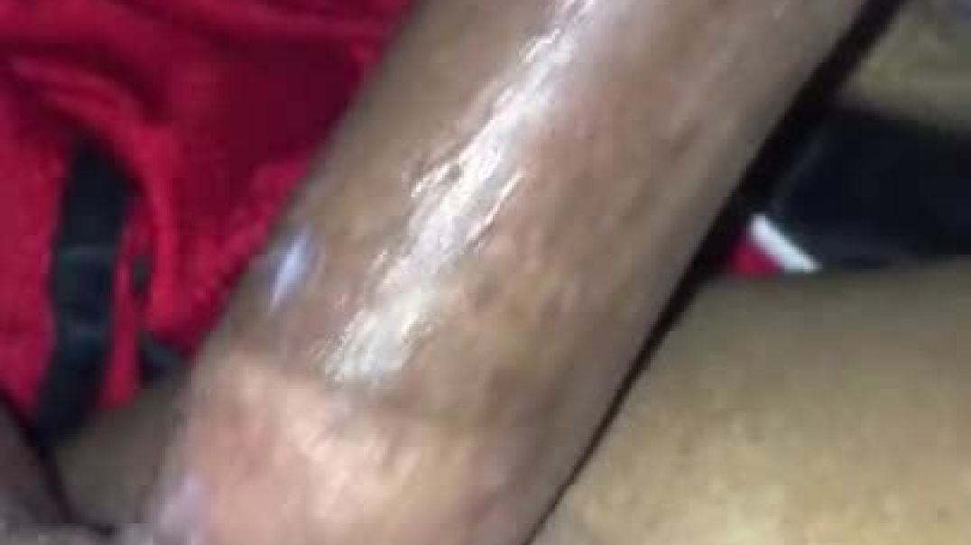 ⁣Cumming inside of her pink puss