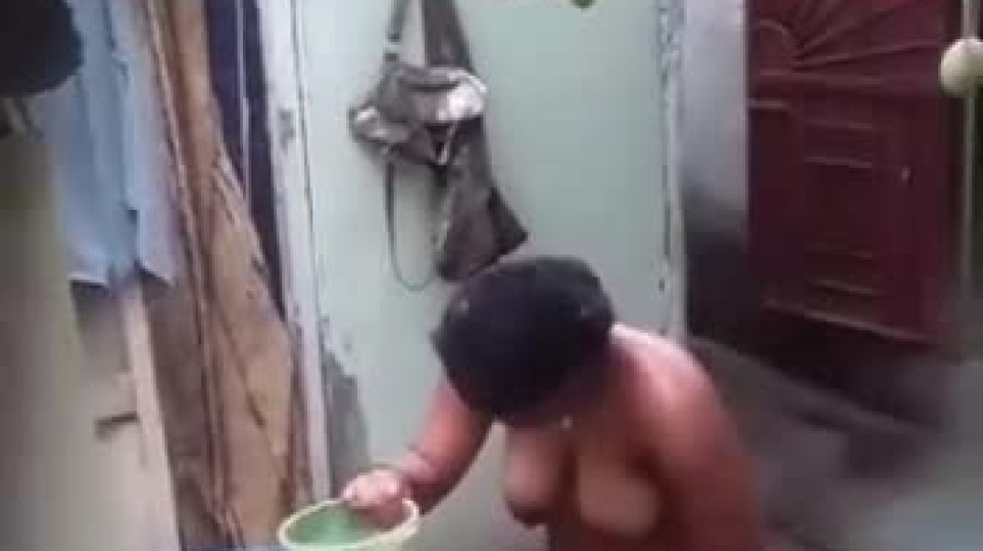 ⁣Taking a bath outside