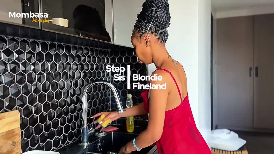 ⁣Blondie Fucked All Over The Kitchen While