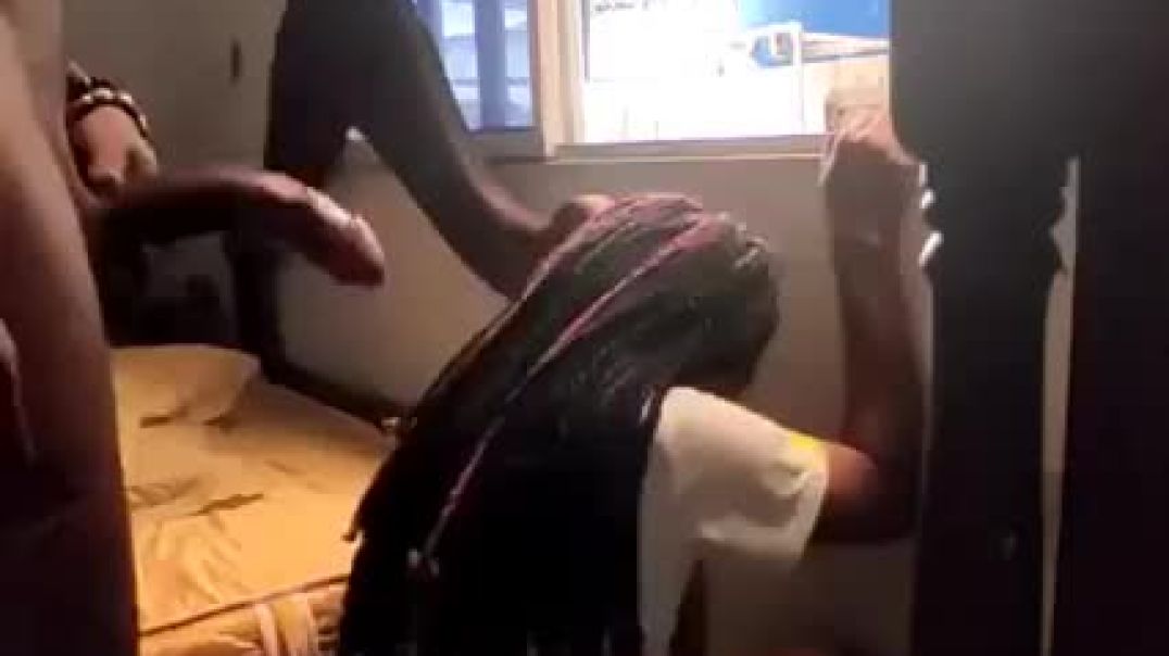 ⁣Dick Too big for her