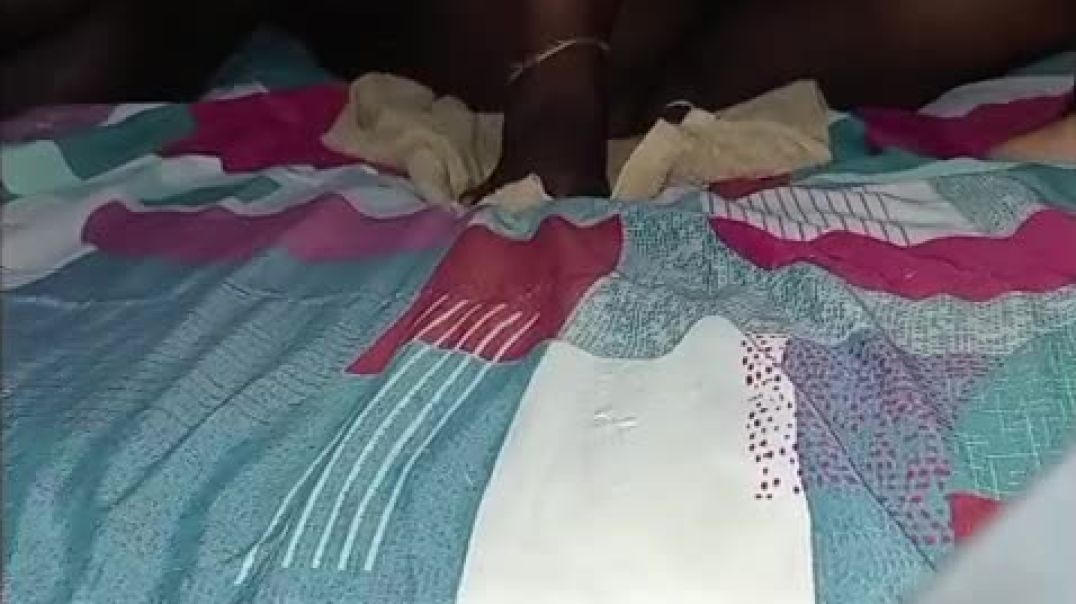 ⁣Pedi woman on top