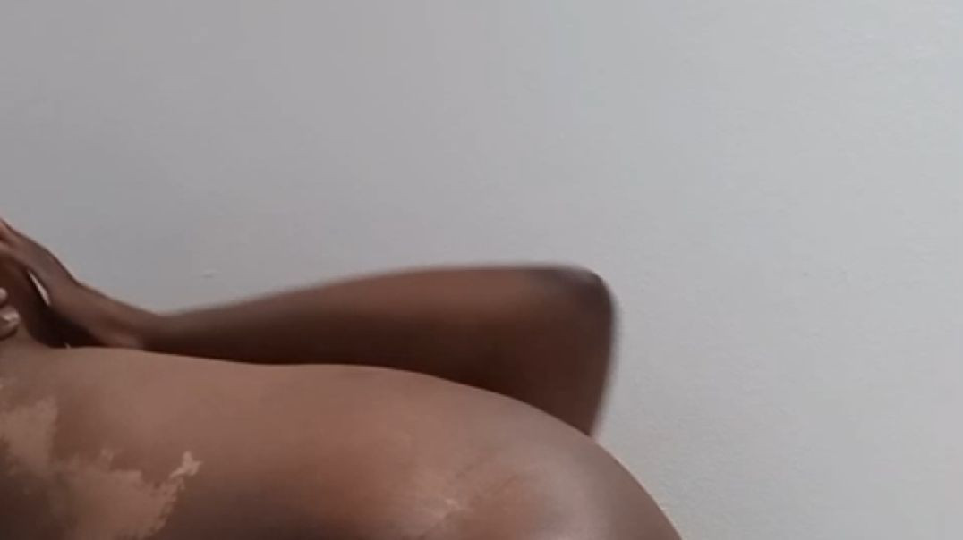 she cant stop squirting