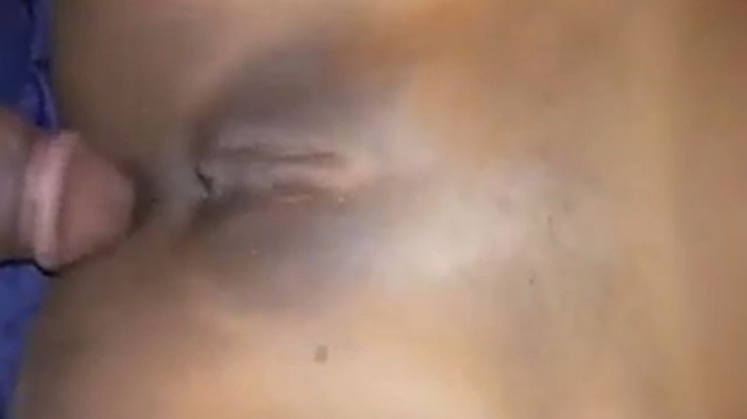 ⁣Stepfather left with teen daughter. Uyazitika nge pussy encane yengane