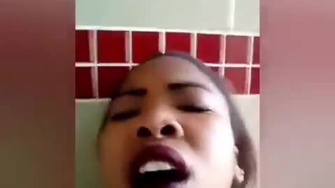 ⁣She Wanna Get Fucked So Bad
