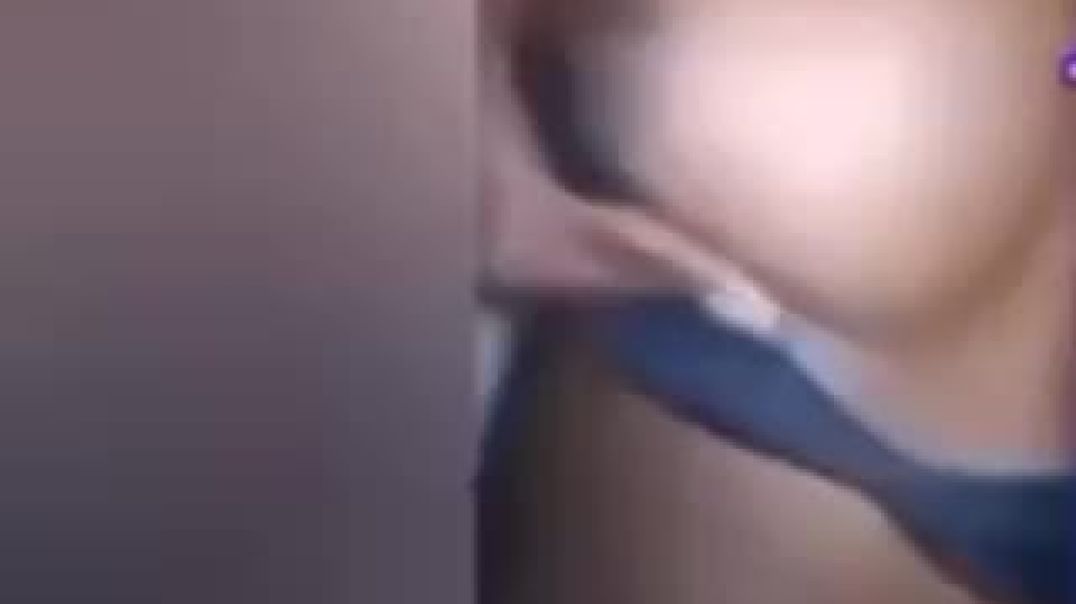 ⁣Big dick make her cry