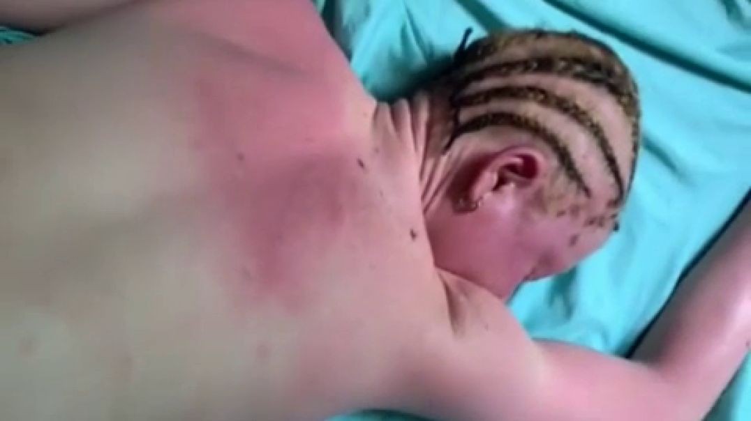 Sextape femme albino